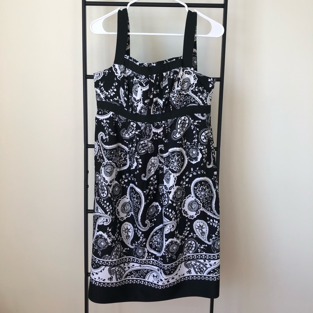 Ann Taylor LOFT Black and White Dress 8 Petite